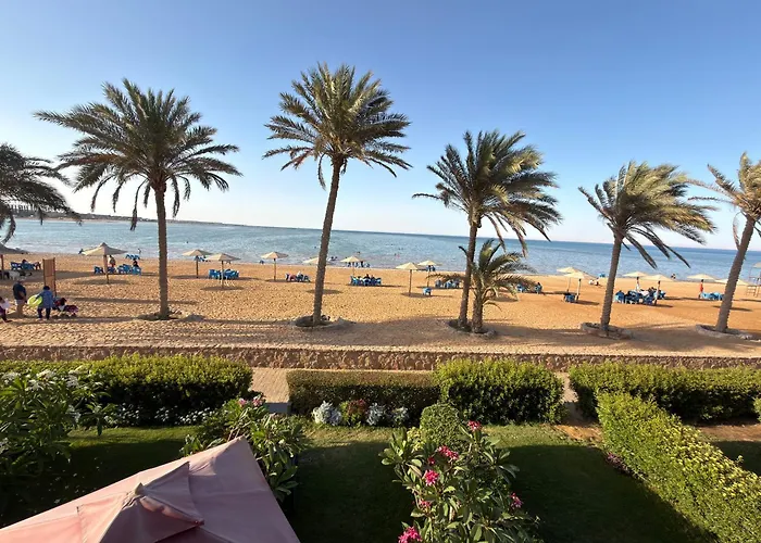 Apartment صف اول بحر قريه بلاجيو *